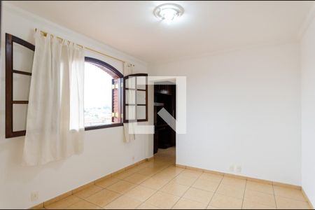 Quarto 1 de casa para alugar com 2 quartos, 148m² em Vila Zat, São Paulo