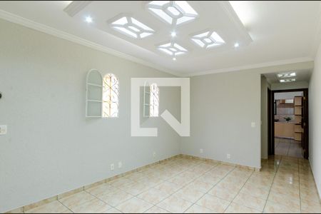 Sala de casa para alugar com 2 quartos, 148m² em Vila Zat, São Paulo