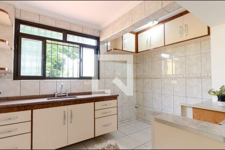 Casa para alugar com 148m², 2 quartos e 2 vagasCozinha