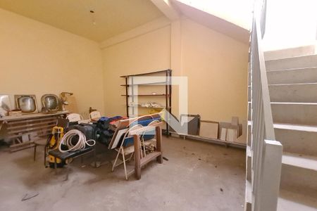 Casa à venda com 300m², 4 quartos e 4 vagasQuartinho