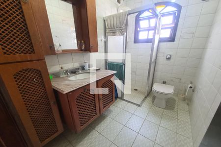 Casa à venda com 300m², 4 quartos e 4 vagasBanheiro