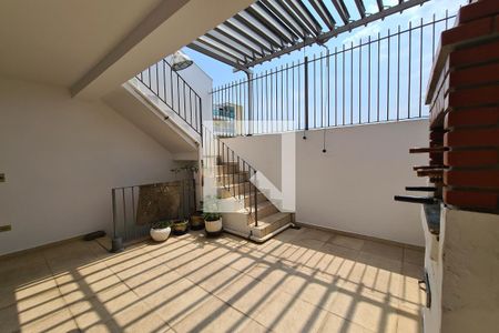 Casa à venda com 300m², 4 quartos e 4 vagasChurrasqueira