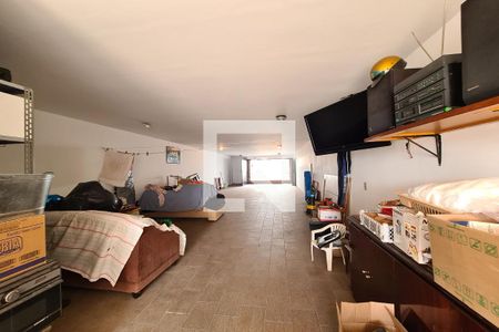 Casa à venda com 300m², 4 quartos e 4 vagasQuartinho