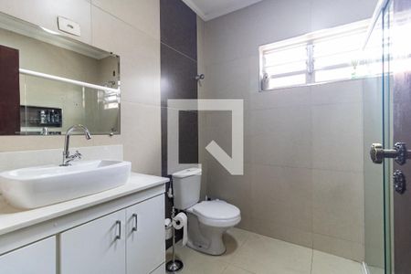 Casa à venda com 400m², 3 quartos e 6 vagas Casa à venda com 400m², 3 quartos e 6 vagasBanheiro