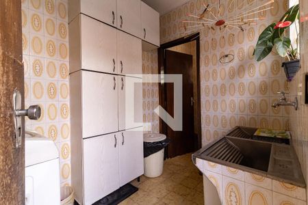 Casa à venda com 400m², 3 quartos e 6 vagas Casa à venda com 400m², 3 quartos e 6 vagasLavanderia