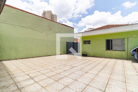 Casa à venda com 400m², 3 quartos e 6 vagas Casa à venda com 400m², 3 quartos e 6 vagasQuintal
