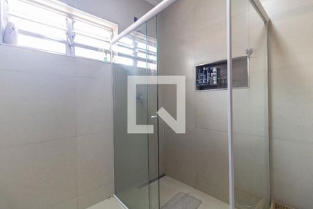 Casa à venda com 400m², 3 quartos e 6 vagas Casa à venda com 400m², 3 quartos e 6 vagasBanheiro