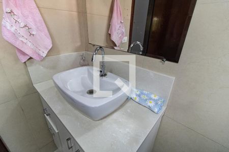 Casa à venda com 400m², 3 quartos e 6 vagas Casa à venda com 400m², 3 quartos e 6 vagasBanheiro