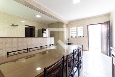 Casa à venda com 400m², 3 quartos e 6 vagas Casa à venda com 400m², 3 quartos e 6 vagasCozinha