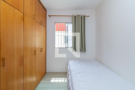 Quarto 2 de apartamento à venda com 2 quartos, 50m² em Sagrada Família, Belo Horizonte