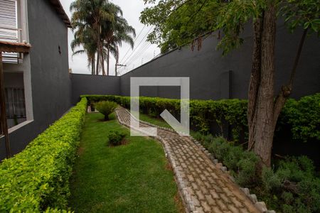 Casa de condomínio à venda com 68m², 2 quartos e 1 vagaÁrea comum / Jardim