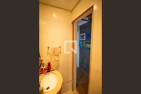 Casa de condomínio à venda com 68m², 2 quartos e 1 vagaBanheiro