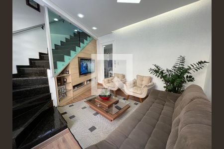 Sala de casa de condomínio à venda com 2 quartos, 64m² em Alvorada, Contagem