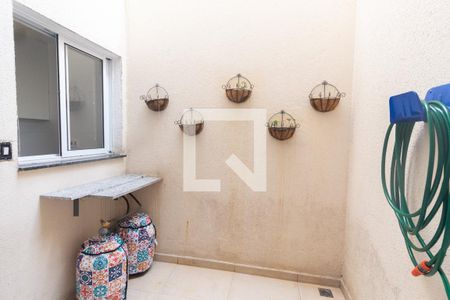 Casa de condomínio à venda com 71m², 2 quartos e 2 vagasÁrea de serviço