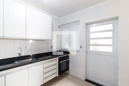 Casa de condomínio à venda com 71m², 2 quartos e 2 vagasCozinha