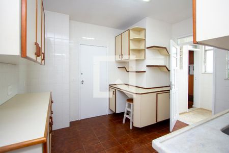 Apartamento para alugar com 70m², 2 quartos e 1 vaga Apartamento para alugar com 70m², 2 quartos e 1 vagaCozinha