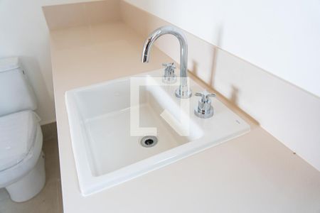 Apartamento à venda com 85m², 2 quartos e 2 vagas Apartamento à venda com 85m², 2 quartos e 2 vagasBanheiro do Quarto 2