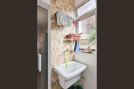 Apartamento à venda com 65m², 2 quartos e 1 vagaÁrea de serviço