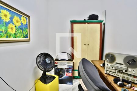 Casa à venda com 300m², 3 quartos e 3 vagasEscritório