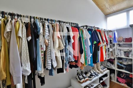 Casa à venda com 300m², 3 quartos e 3 vagasCloset do quarto 1