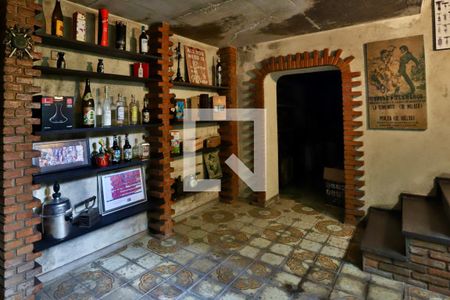 Casa à venda com 300m², 3 quartos e 3 vagasAdega