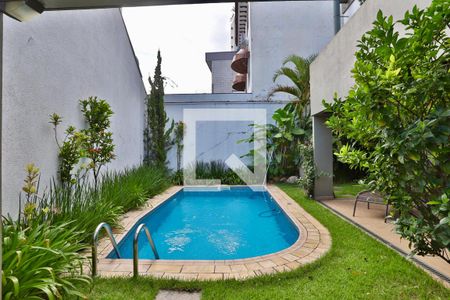 Casa à venda com 300m², 3 quartos e 3 vagasPiscina