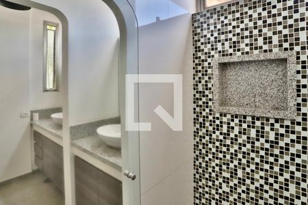 Casa à venda com 300m², 3 quartos e 3 vagasBanheiro do Quarto 2