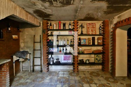 Casa à venda com 300m², 3 quartos e 3 vagasAdega