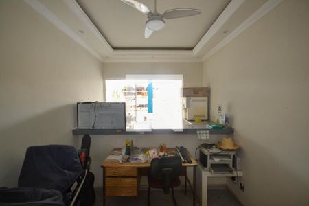 Casa para alugar com 800m², 2 quartos e 8 vagasEscritório