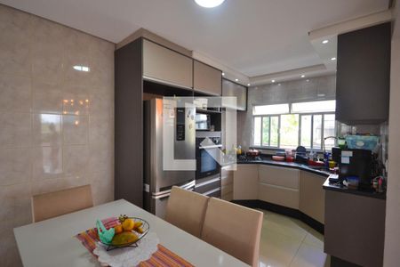 Casa para alugar com 800m², 2 quartos e 8 vagasCozinha