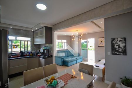 Casa para alugar com 800m², 2 quartos e 8 vagasCozinha