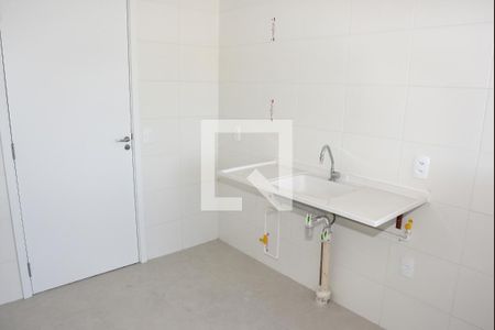 Cozinha e Área de Serviço de apartamento para alugar com 1 quarto, 28m² em Jardim Itacolomi, São Paulo