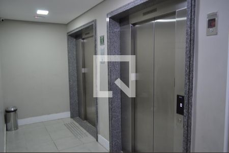 Apartamento à venda com 41m², 2 quartos e 1 vagaElevadores