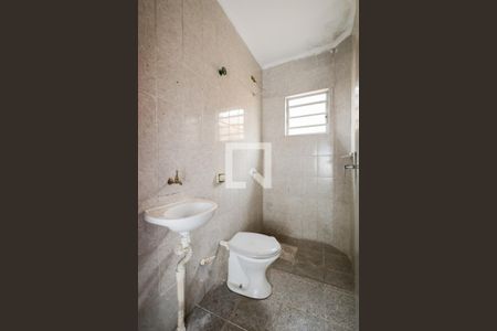 Banheiro de casa para alugar com 1 quarto, 70m² em Vila Celeste, São Paulo