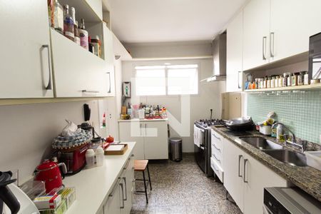 Apartamento à venda com 125m², 3 quartos e 2 vagas Apartamento à venda com 125m², 3 quartos e 2 vagasCozinha