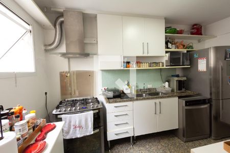 Apartamento à venda com 125m², 3 quartos e 2 vagas Apartamento à venda com 125m², 3 quartos e 2 vagasCozinha