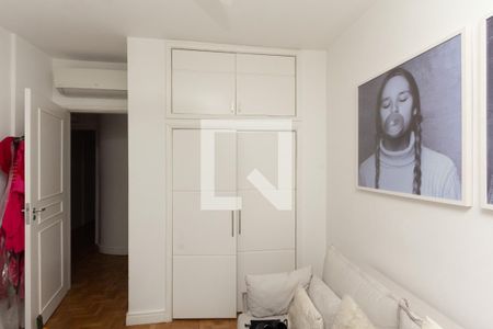 Apartamento à venda com 125m², 3 quartos e 2 vagas Apartamento à venda com 125m², 3 quartos e 2 vagasQuarto