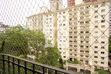 Vista de apartamento à venda com 3 quartos, 150m² em Itaim Bibi, São Paulo