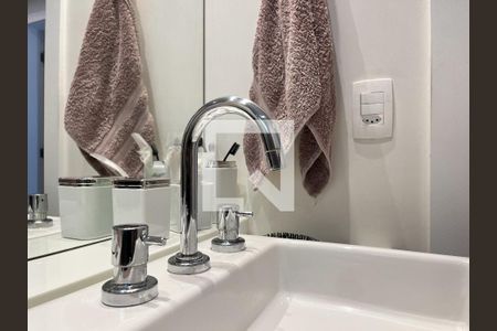 Apartamento para alugar com 110m², 3 quartos e 2 vagas Apartamento para alugar com 110m², 3 quartos e 2 vagasBanheiro Corredor