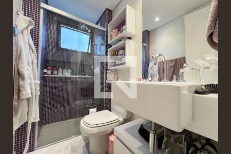 Apartamento para alugar com 110m², 3 quartos e 2 vagas Apartamento para alugar com 110m², 3 quartos e 2 vagasBanheiro Corredor