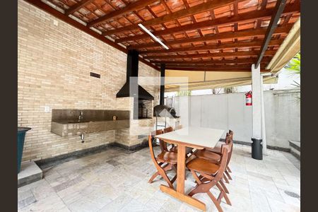 Apartamento para alugar com 110m², 3 quartos e 2 vagas Apartamento para alugar com 110m², 3 quartos e 2 vagasÁrea comum - Churrasqueira