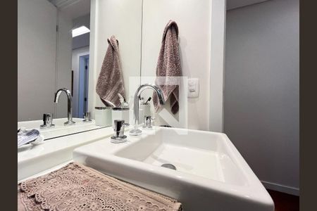 Apartamento para alugar com 110m², 3 quartos e 2 vagas Apartamento para alugar com 110m², 3 quartos e 2 vagasBanheiro Corredor