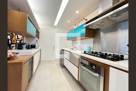 Apartamento para alugar com 110m², 3 quartos e 2 vagas Apartamento para alugar com 110m², 3 quartos e 2 vagasCozinha