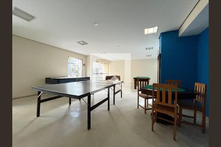 Apartamento para alugar com 110m², 3 quartos e 2 vagas Apartamento para alugar com 110m², 3 quartos e 2 vagasÁrea comum - Salão de Jogos