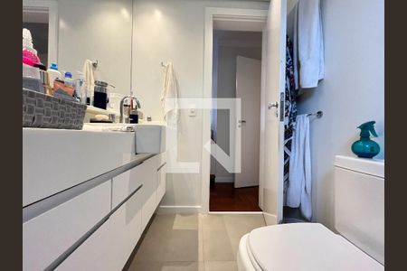 Apartamento para alugar com 110m², 3 quartos e 2 vagas Apartamento para alugar com 110m², 3 quartos e 2 vagasBanheiro da Suíte