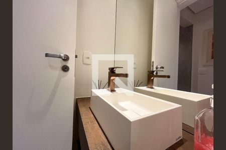 Lavabo de apartamento para alugar com 3 quartos, 110m² em Mirandópolis, São Paulo