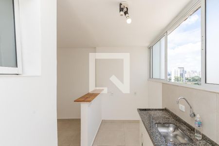 Cozinha de apartamento para alugar com 1 quarto, 35m² em Campo Belo, São Paulo