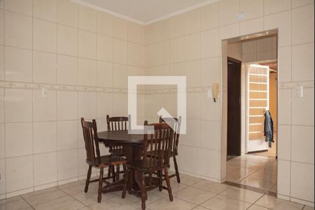 Casa à venda com 183m², 3 quartos e 3 vagasCozinha