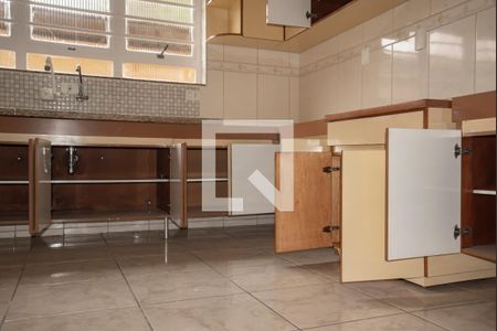 Casa à venda com 183m², 3 quartos e 3 vagasCozinha