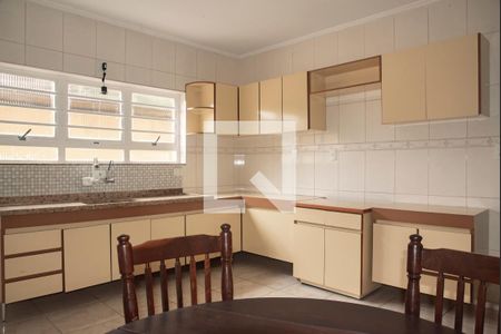 Casa à venda com 183m², 3 quartos e 3 vagasCozinha